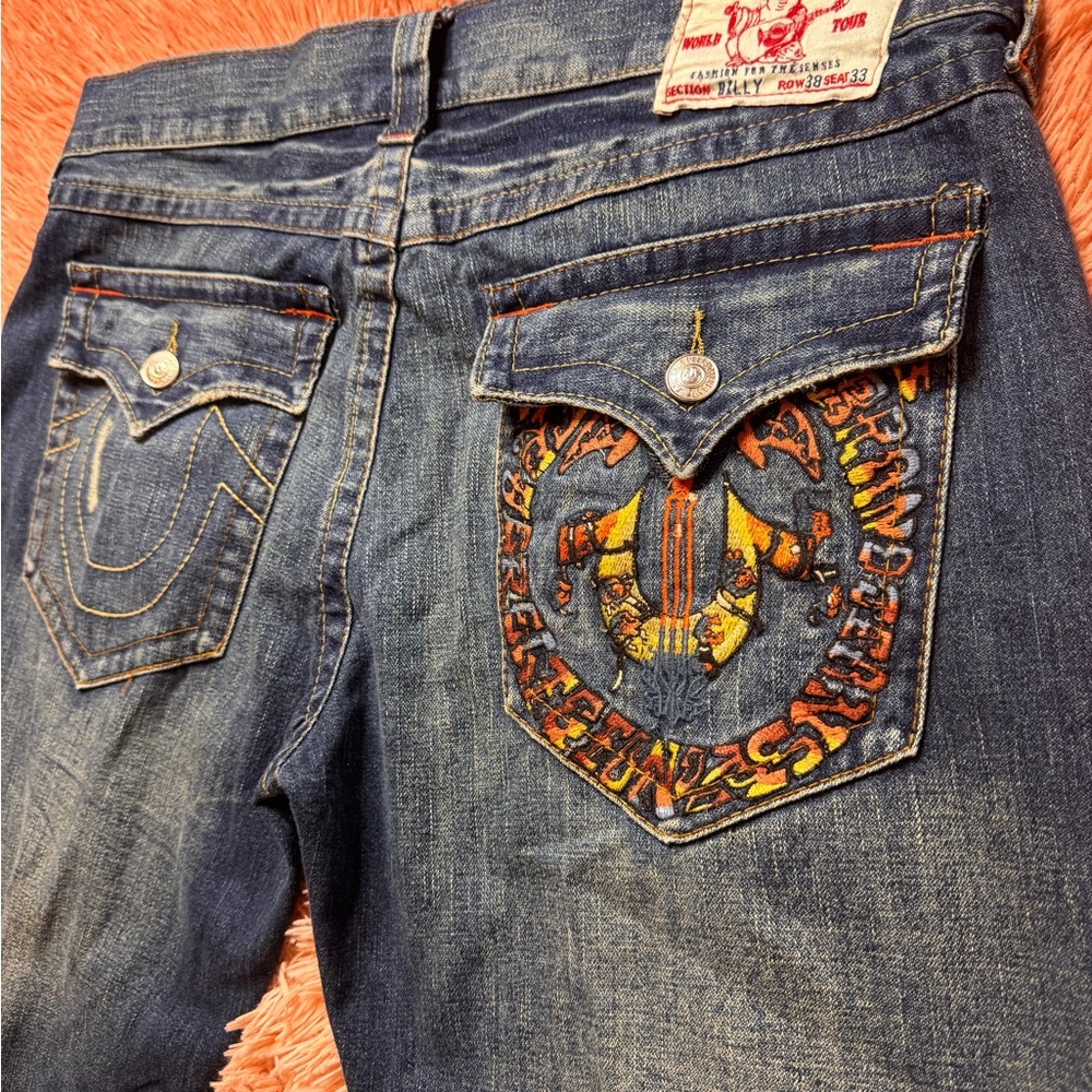 Men’s Vintage True Religion Guitar Embroidered Billy Bootcut Jean. Size 38